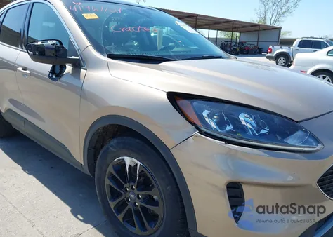 2021 Ford Escape Se Hybrid z USA, uszkodzony, nr VIN 1FMCU9BZXMUA08196